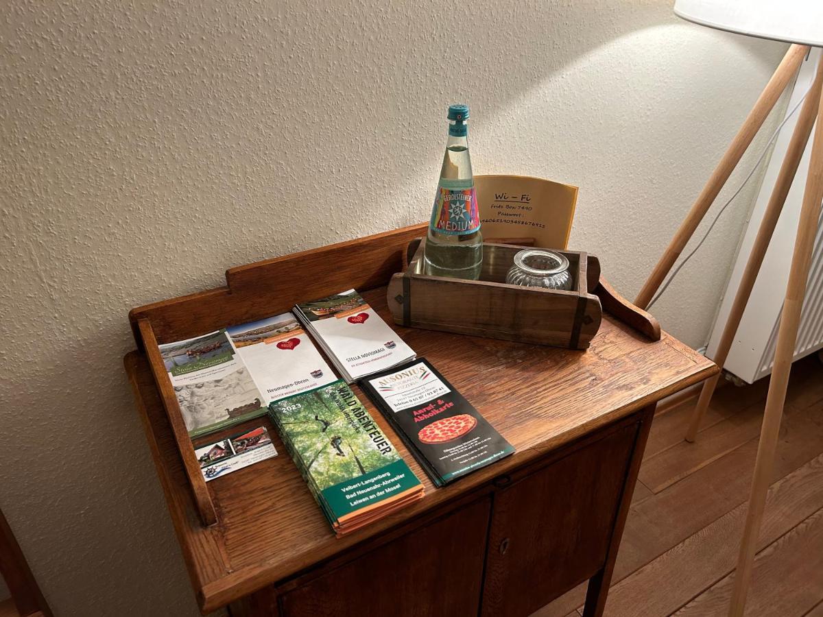 Ferienhaus Ausonius ノイマゲン・ダオン エクステリア 写真